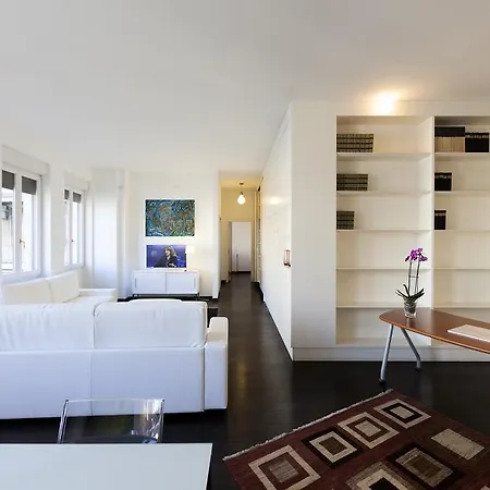 Milhouse Suites Sant'ambrogio דירה *