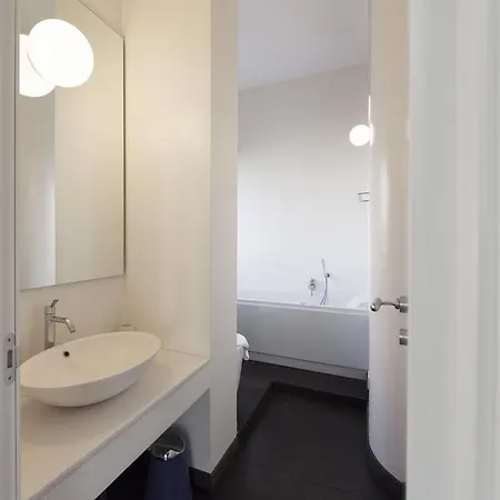 Milhouse Suites Sant'ambrogio شقة ميلان
